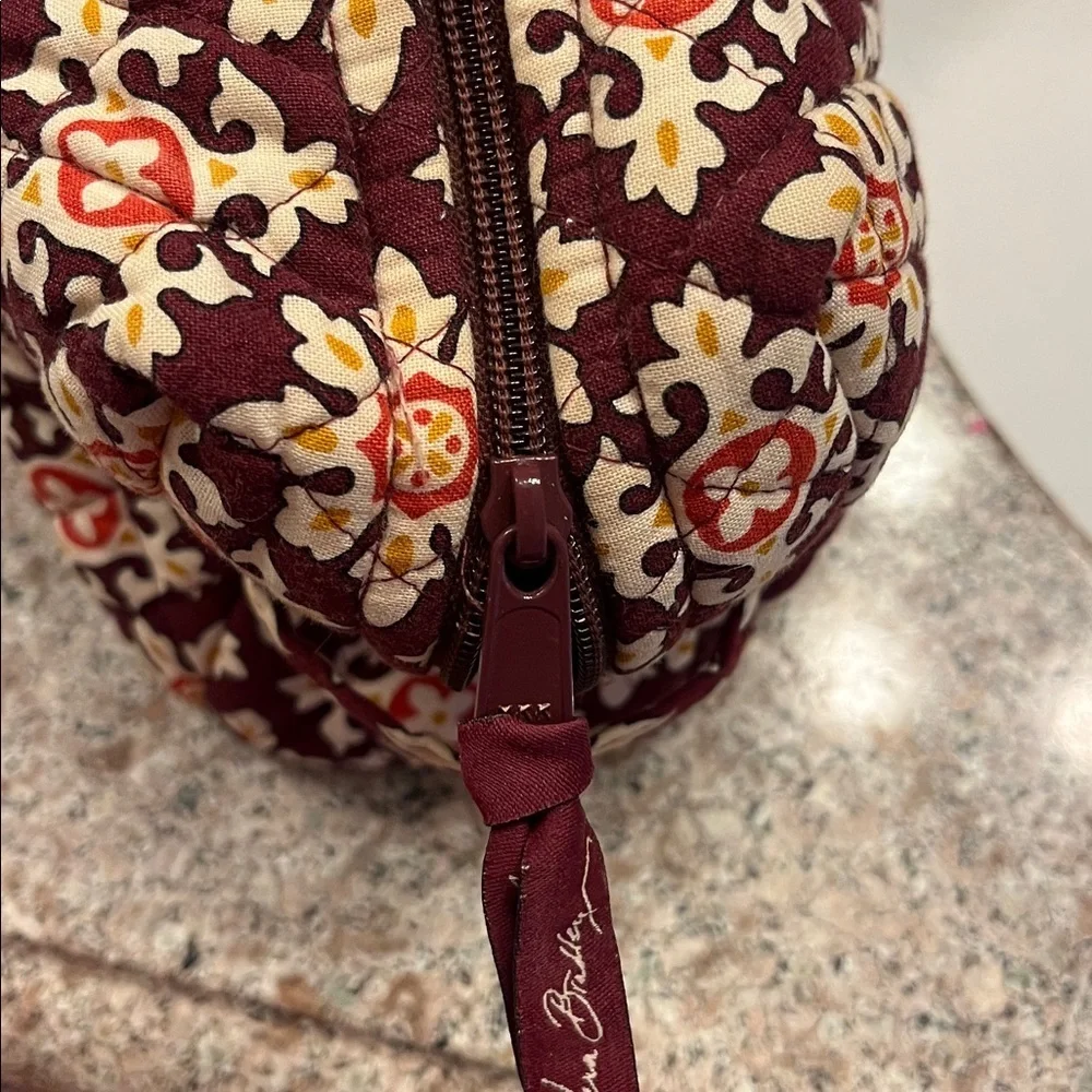 Vera Bradley make-up bag - Picture 2 of 3